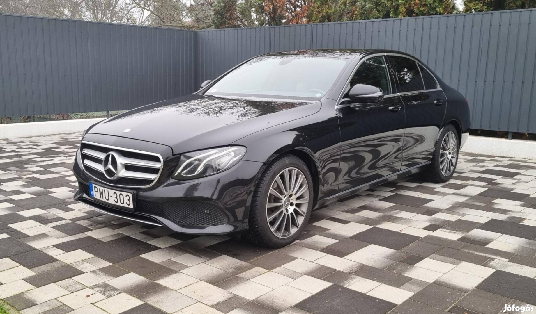 Mercedes-Benz E 220 d 9G-Tronic Hibátlan Llapotban