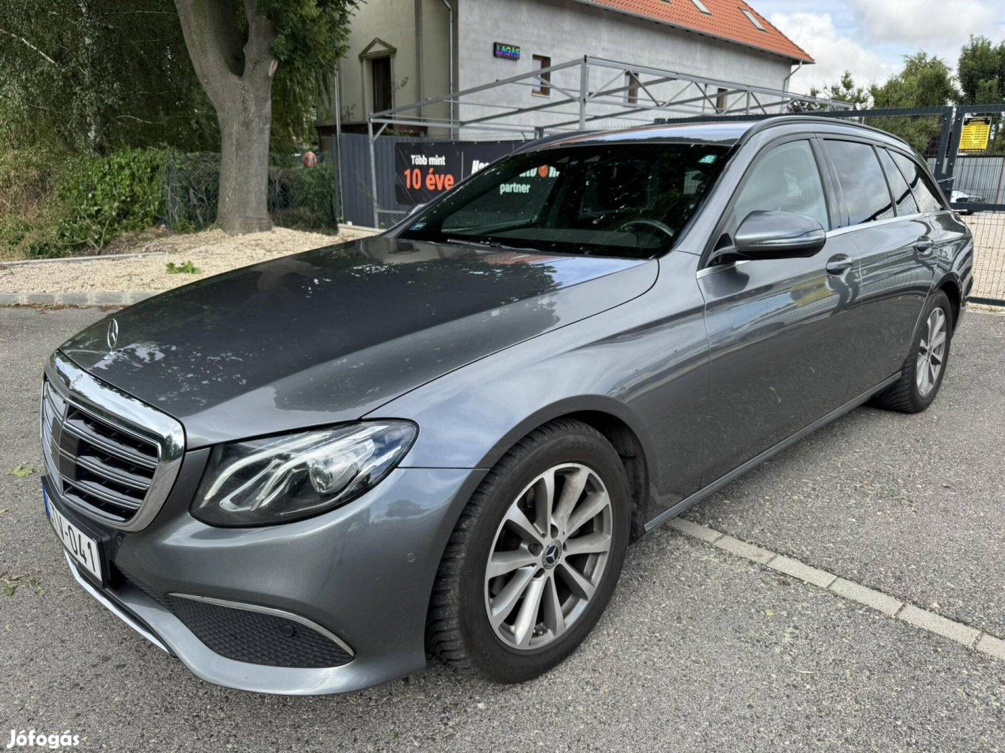 Mercedes-Benz E 220 d T 9G-Tronic Led!Navi!Kamera