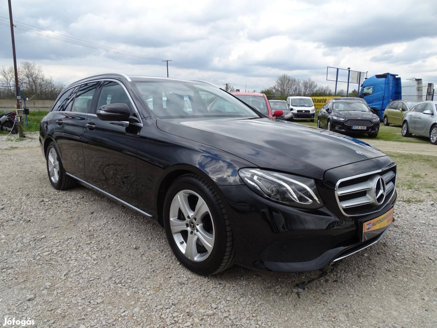 Mercedes-Benz E 250 T 9G-Tronic Hitel! Csere-BE...