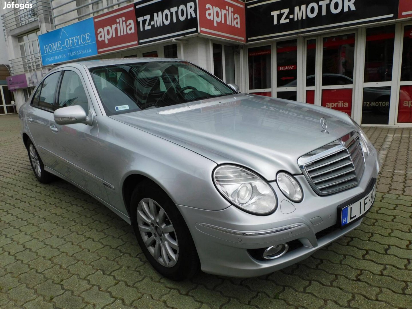 Mercedes-Benz E 280 Elegance Magyarországi! Gar...