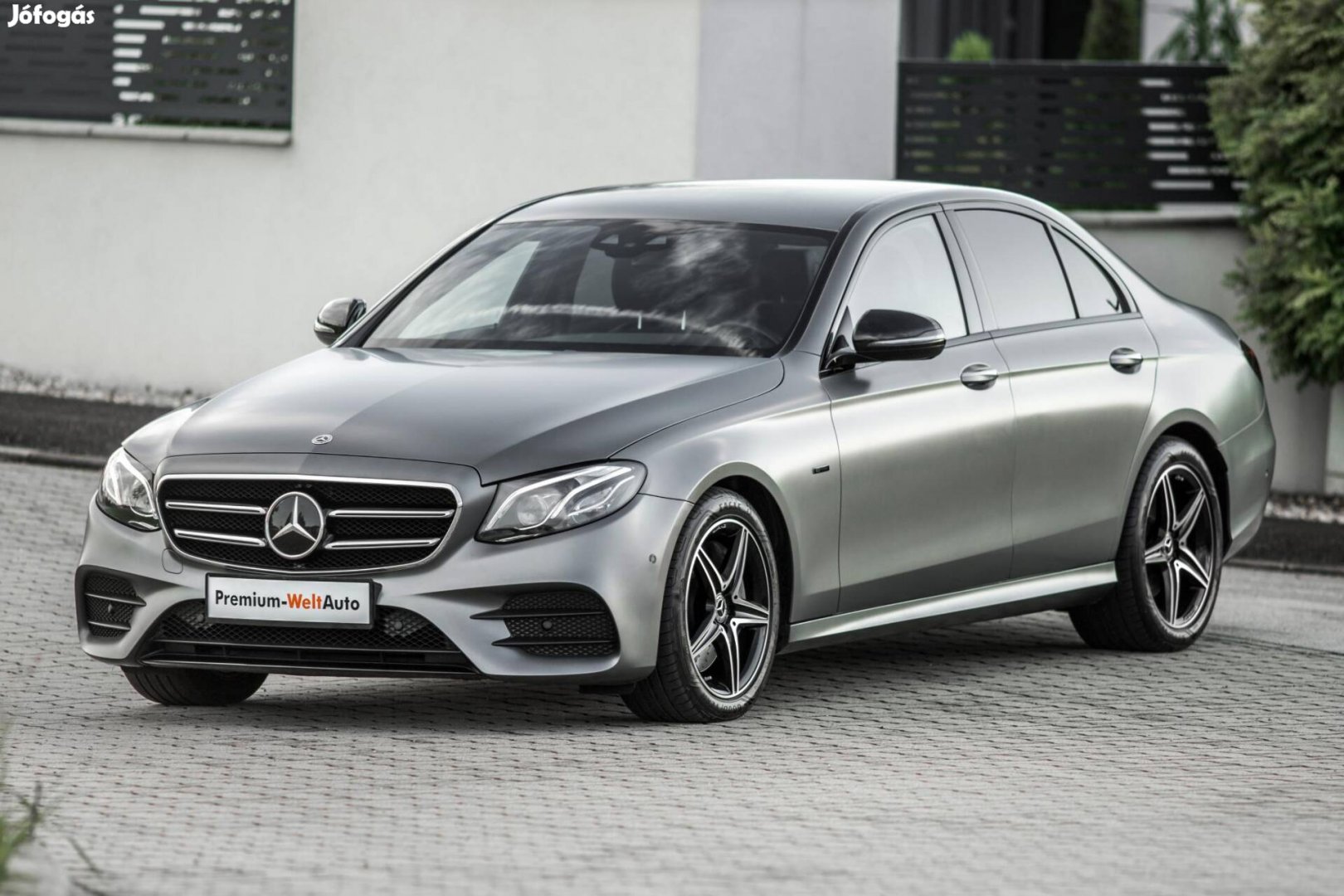 Mercedes-Benz E 300 e 9G-Tronic Plug-in hybrid...