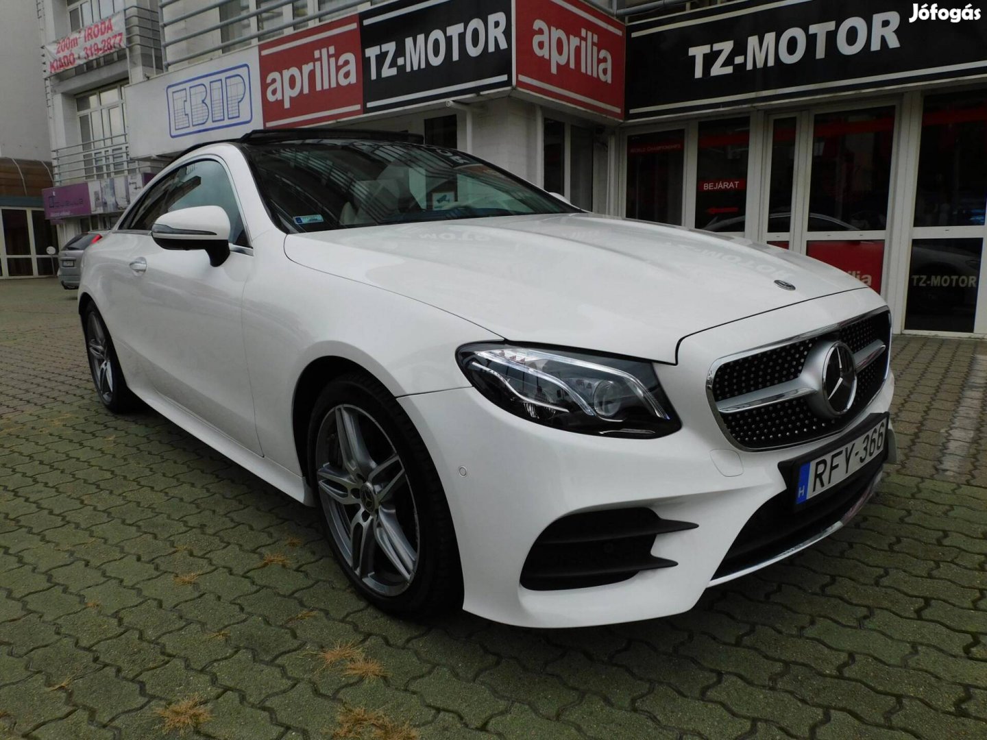 Mercedes-Benz E 350 9G-Tronic AMG Line! Magyaro...