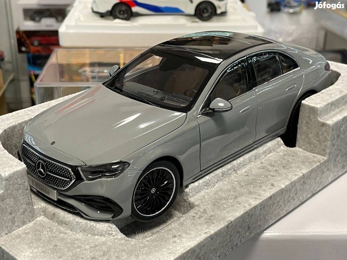 Mercedes-Benz E-Klasse Limousine AMG-Line (W214) 1:18 B66961119 iscale