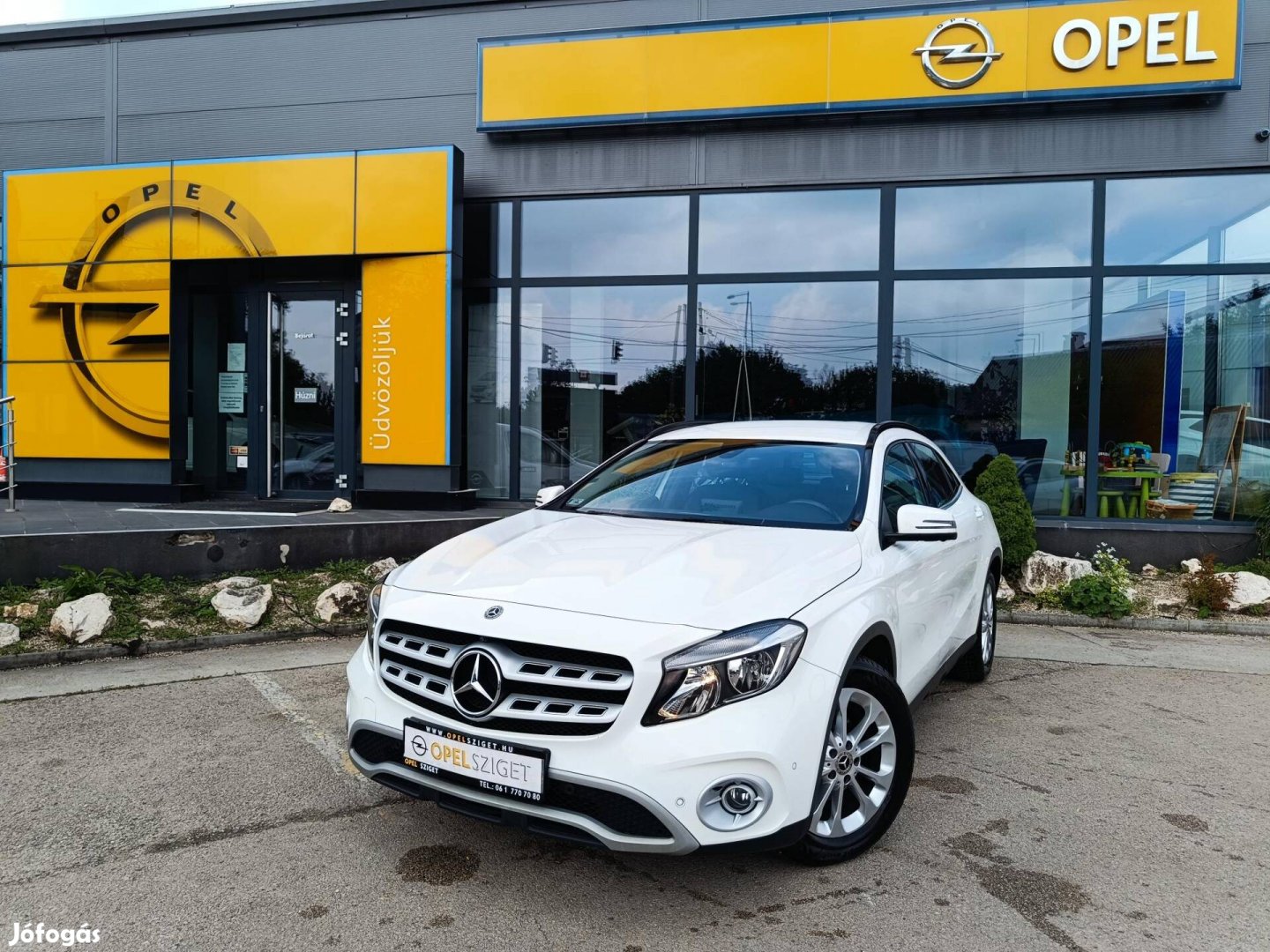Mercedes-Benz GLA 180 7G-DCT Áfás! Magyarország...