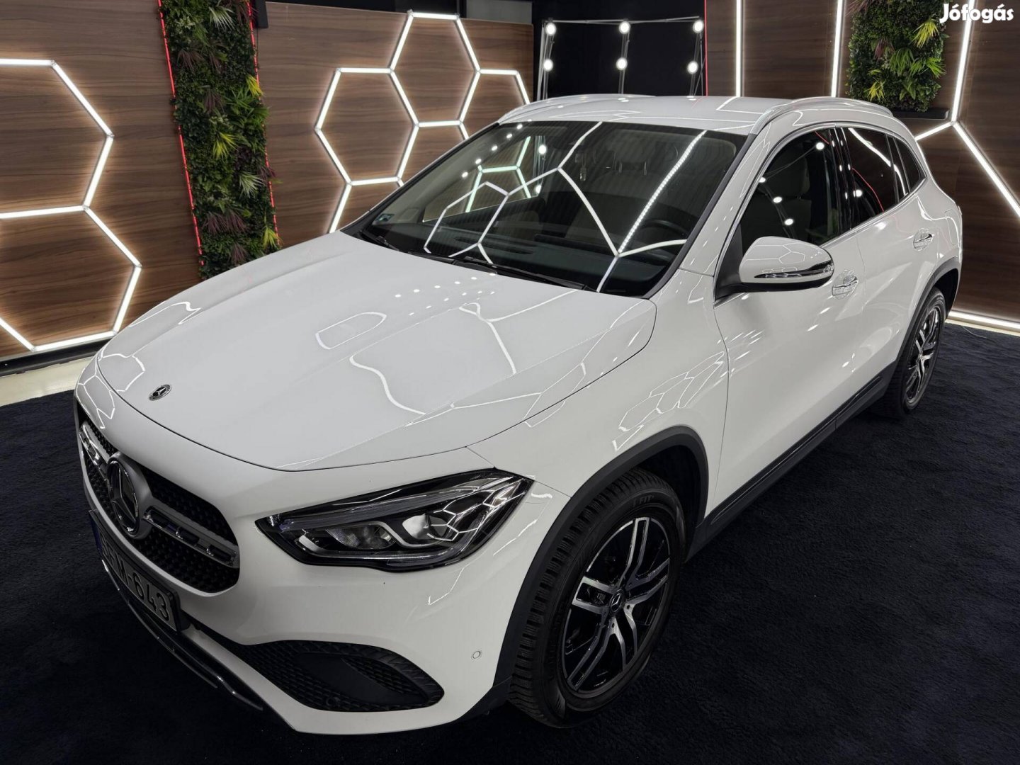 Mercedes-Benz GLA 200 Progressive Line 7G-DCT M