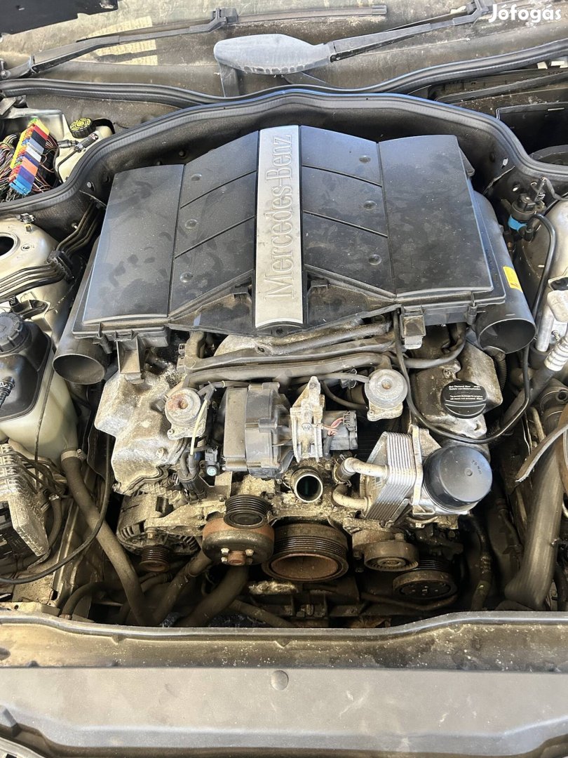 Mercedes Benz M273 5.0V8 motor