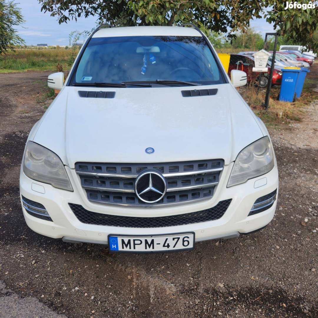 Mercedes-Benz ML 300 CDI Blueefficiency (Automata)