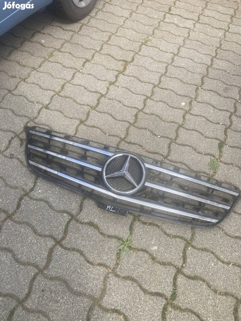 Mercedes Benz ML gyári hűtőrács