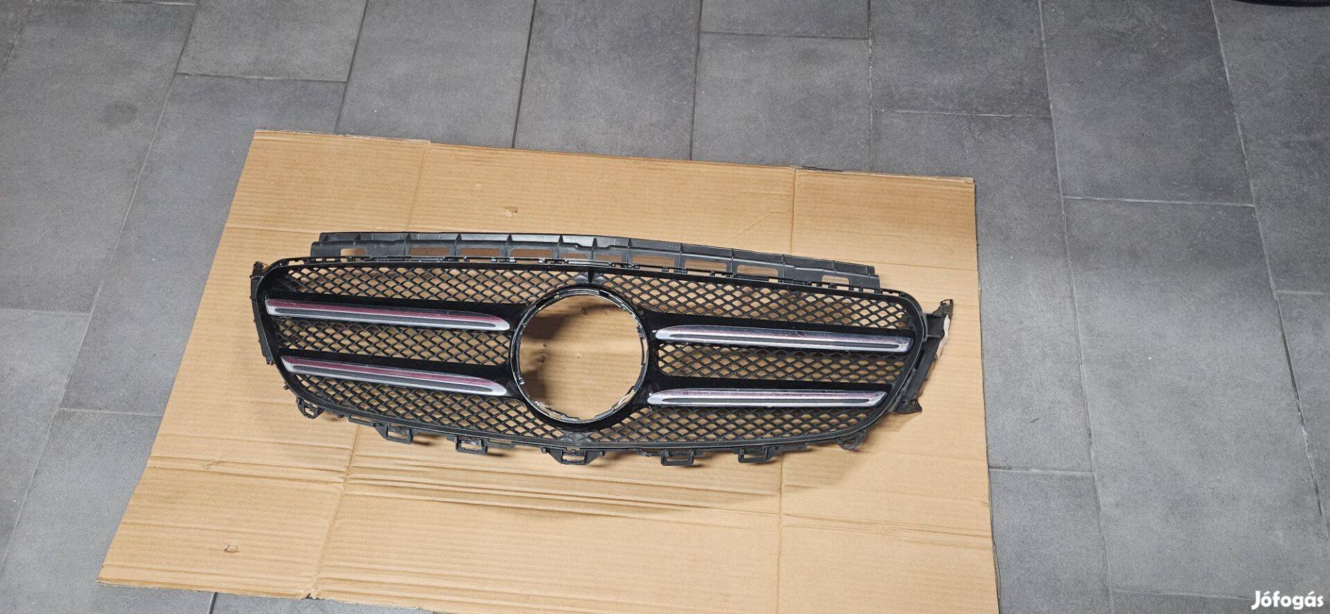 Mercedes-Benz Mercedes Merci E osztály W213 első díszrács