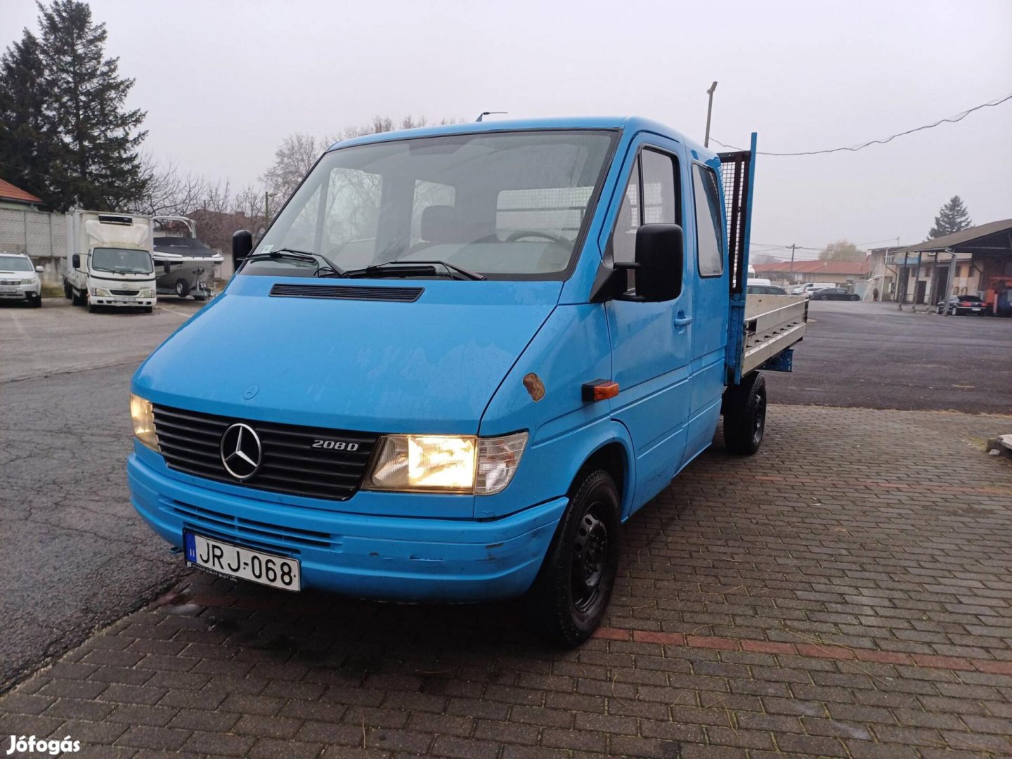 Mercedes-Benz Sprinter 210 D 902.421