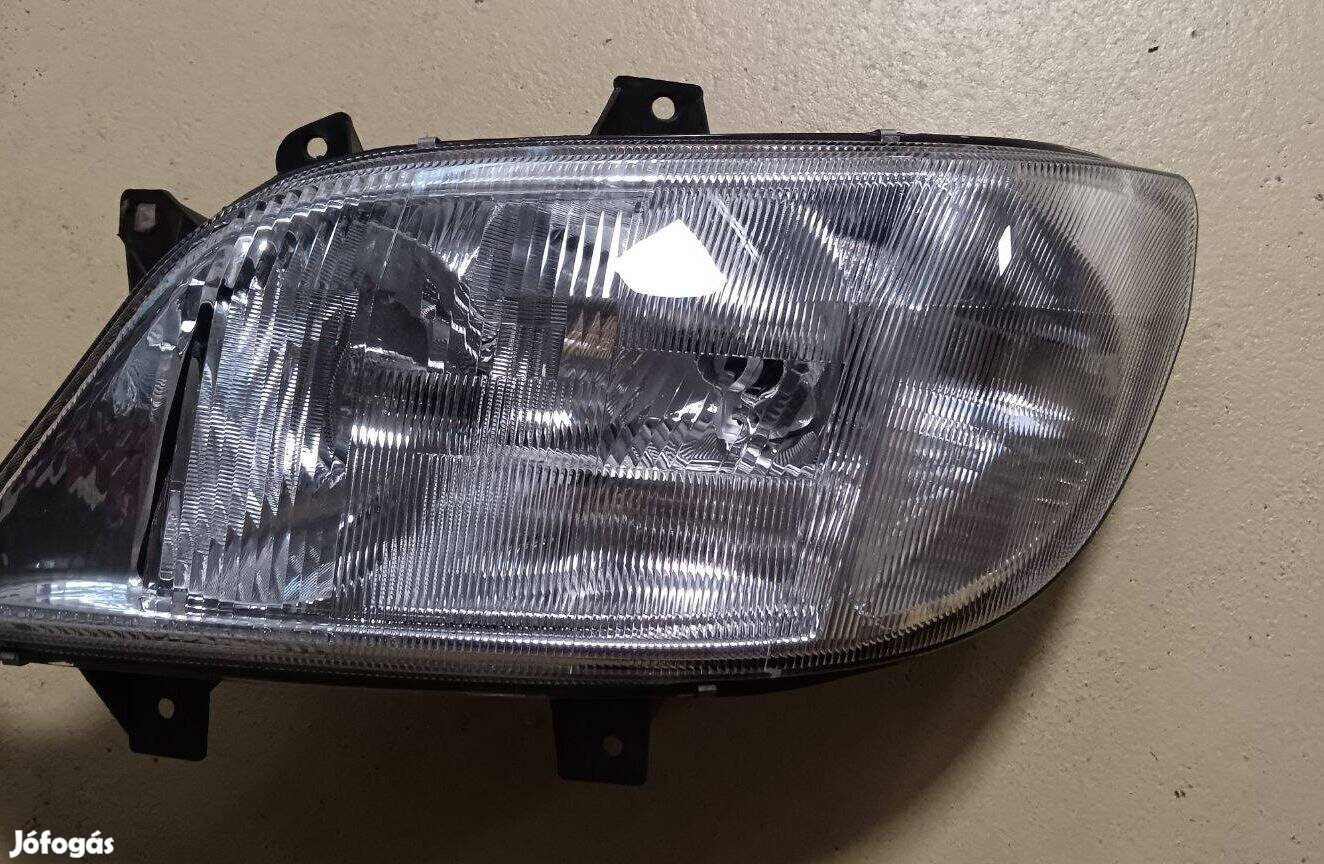 Mercedes Benz Sprinter 2T-hez bal fényszóró