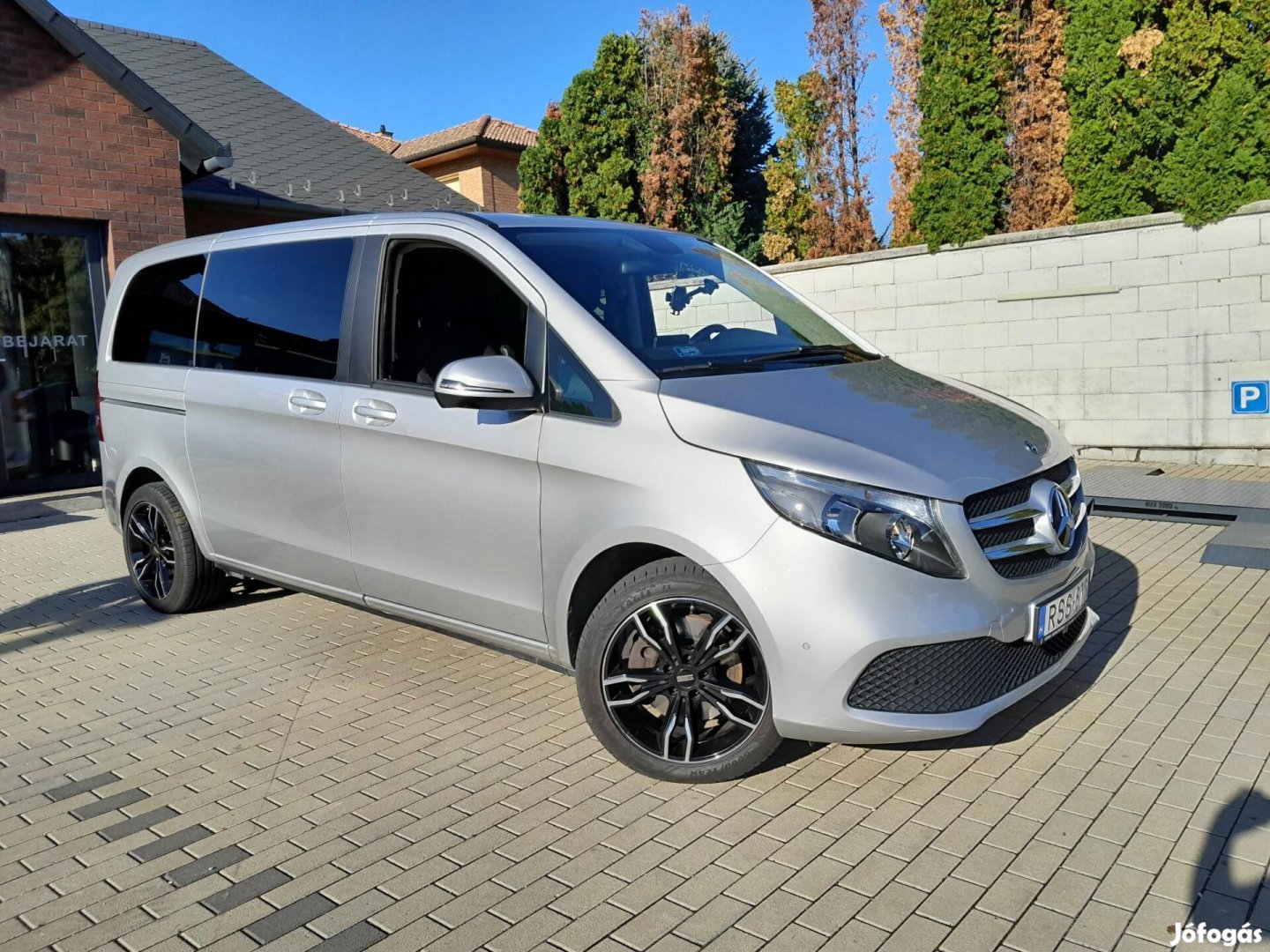 Mercedes-Benz V-Osztály V 220 Bluetec d Avantga...