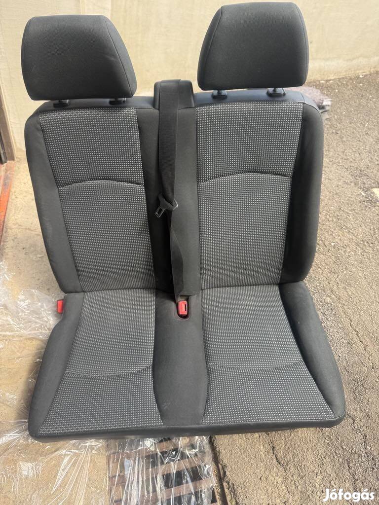 Mercedes Benz Vito 639 utasoldali duplaülés