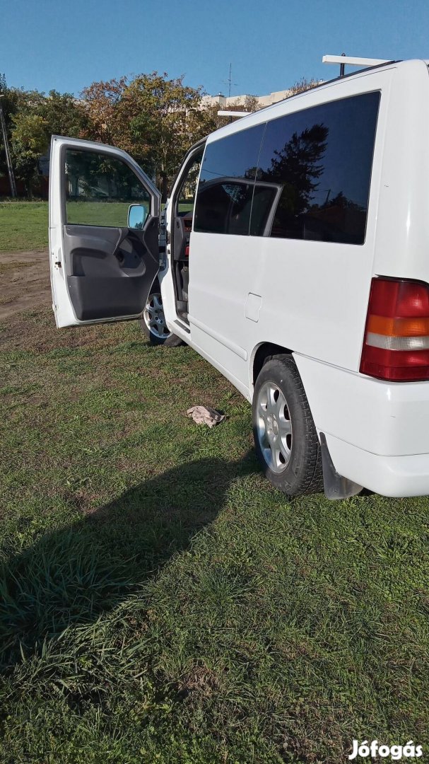 Mercedes Benz Vito 