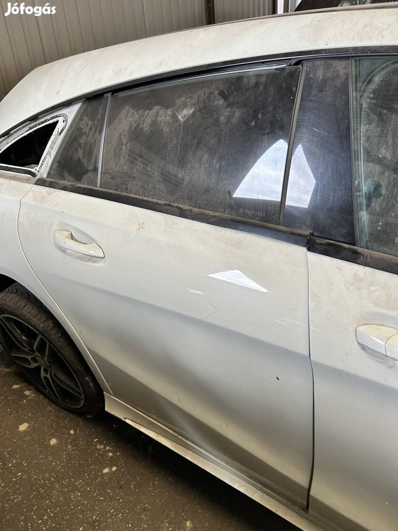 Mercedes Benz W117 CLA jobb hátaó ajtó