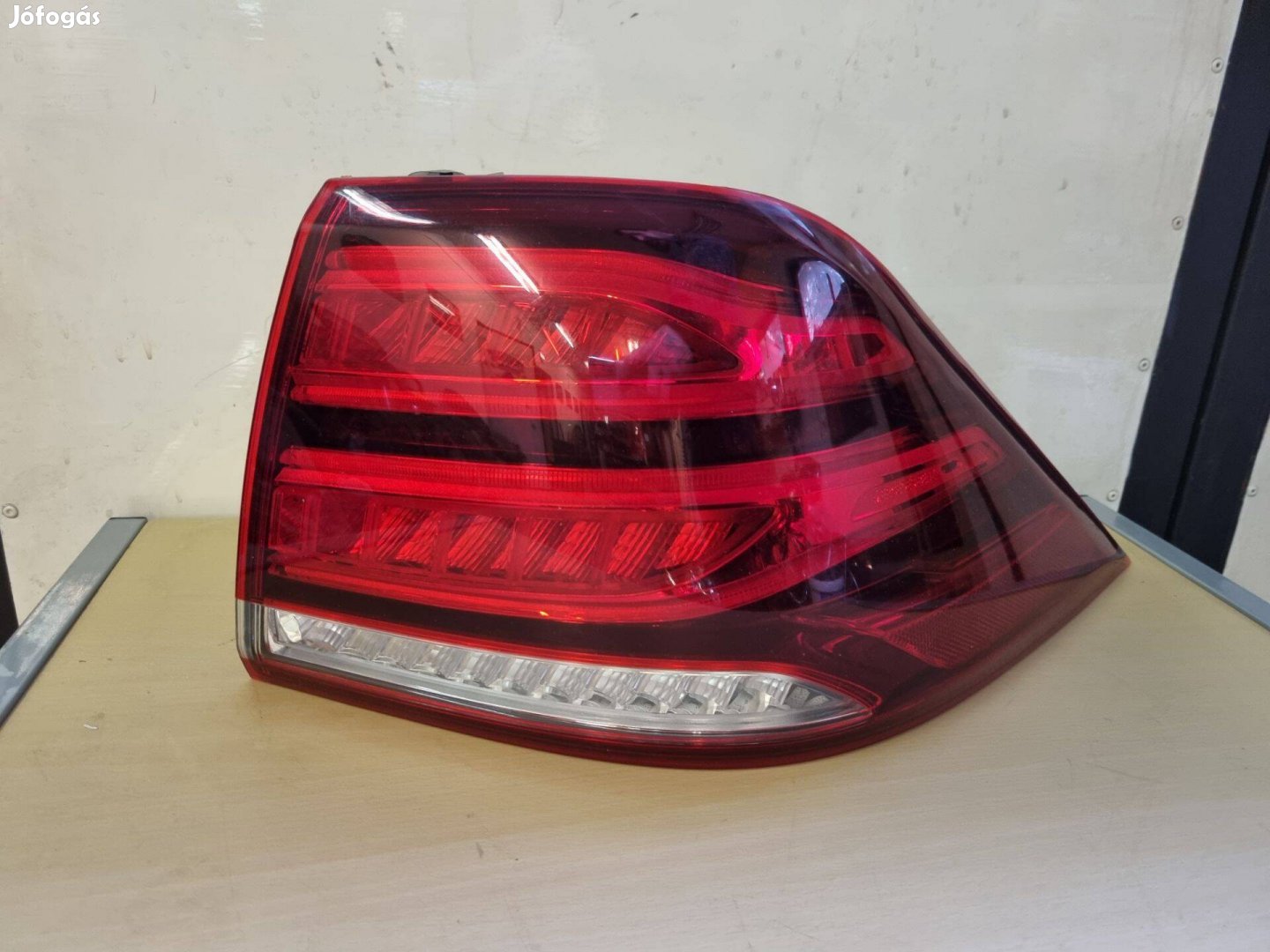 Mercedes Benz W166 Gle Jobb hátsó lámpa A1669065601