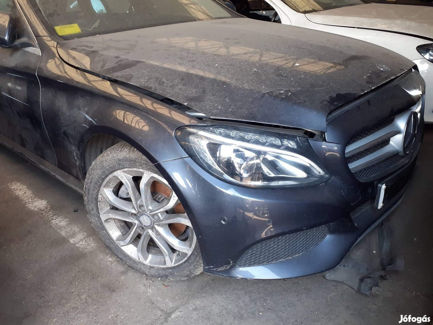 Mercedes Benz W205 C komplett csavaros eleje 