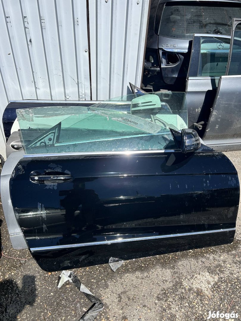Mercedes Benz W207 E coupe jobb oldali ajtó