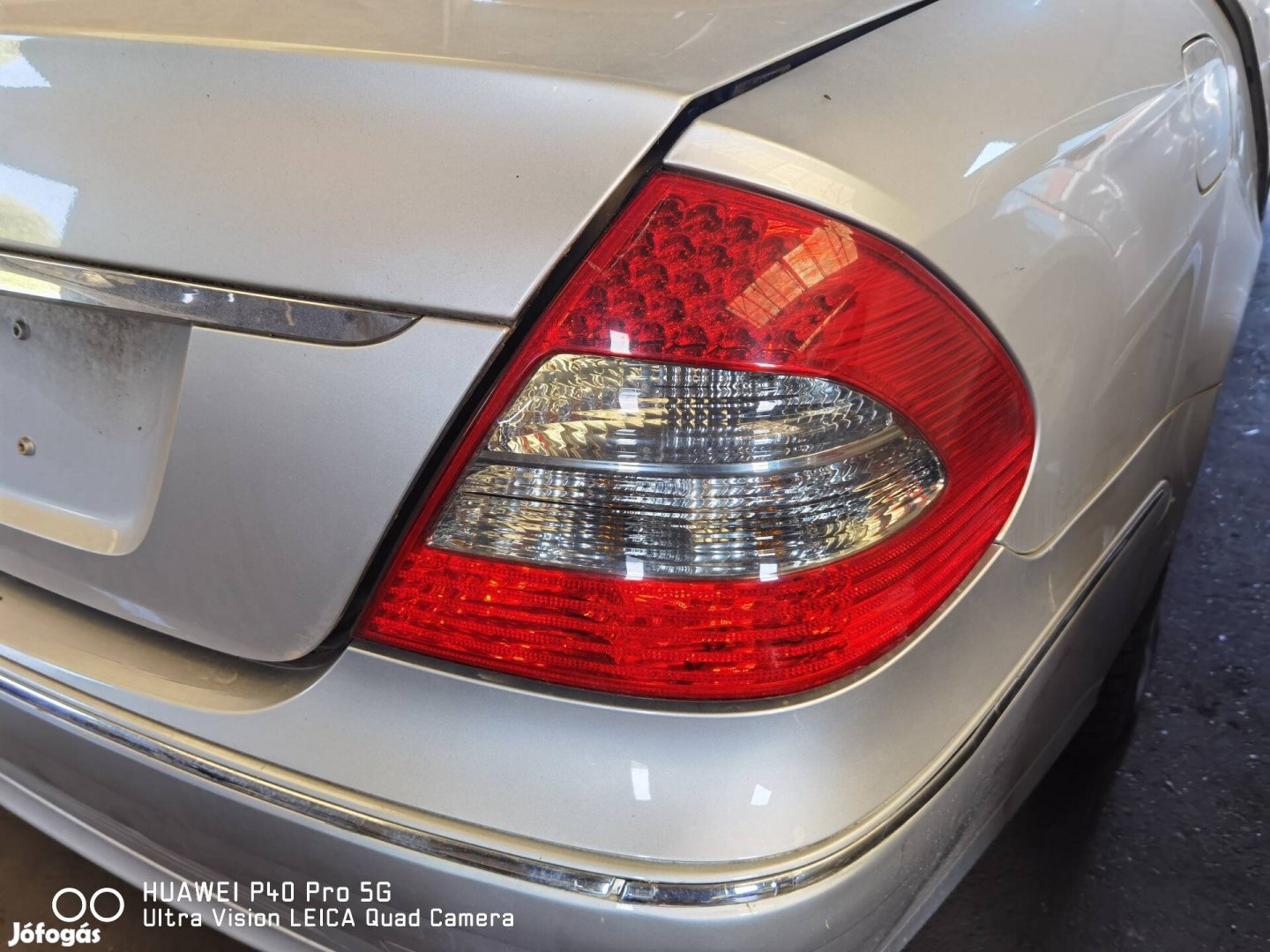 Mercedes Benz W211 E facelift jobb hátsó lámpa 