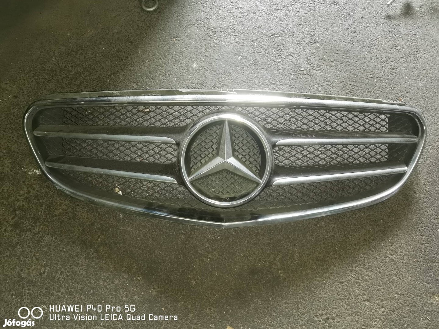 Mercedes Benz W212 E facelift díszrács