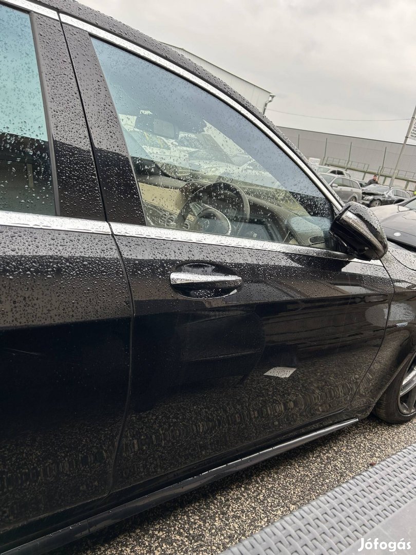 Mercedes Benz W222 S jobb első ajtó