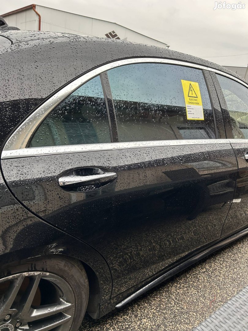 Mercedes Benz W222 S jobb hátsó ajtó