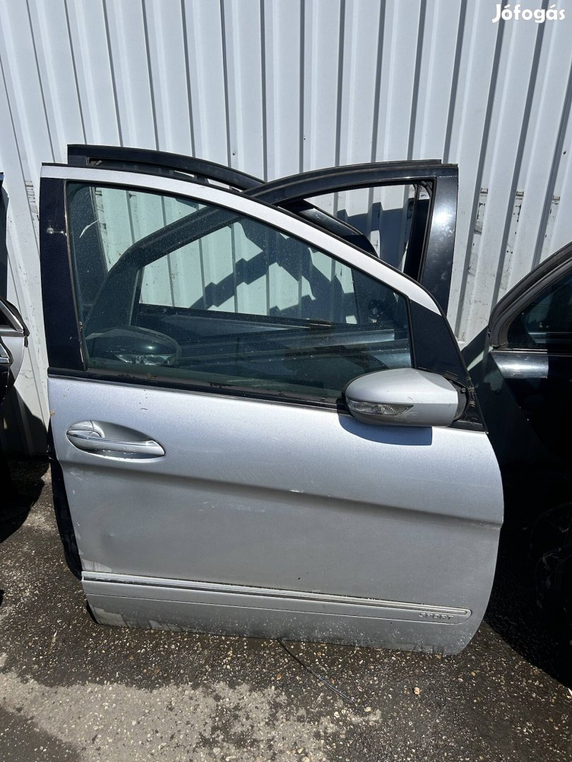 Mercedes Benz W245 B jobb első ajtó