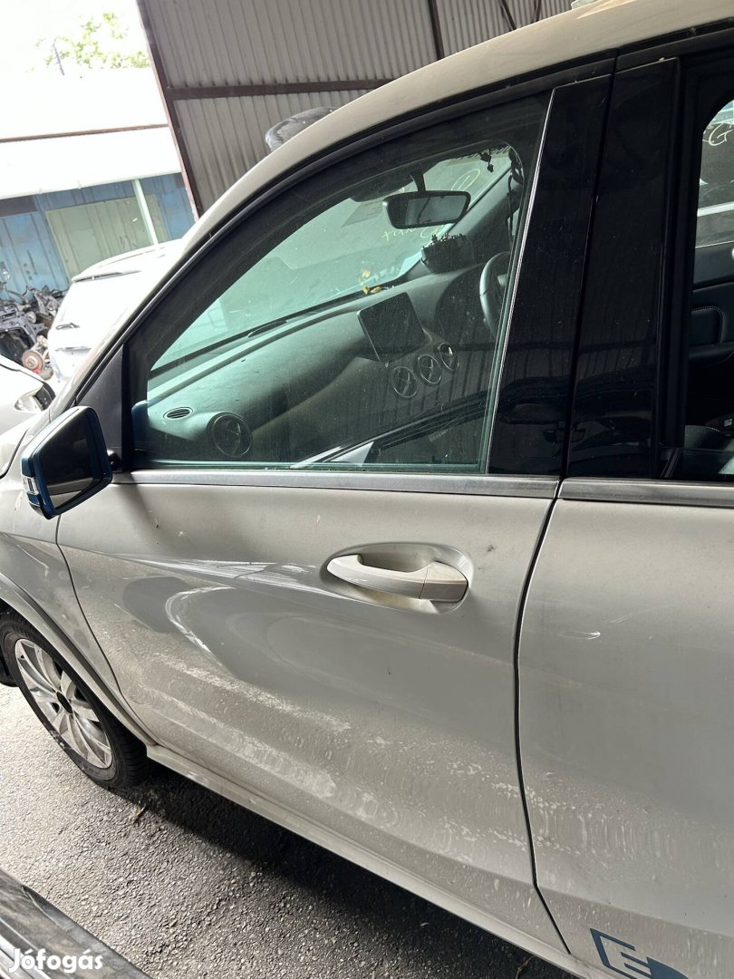 Mercedes Benz W246 B bal első ajtó
