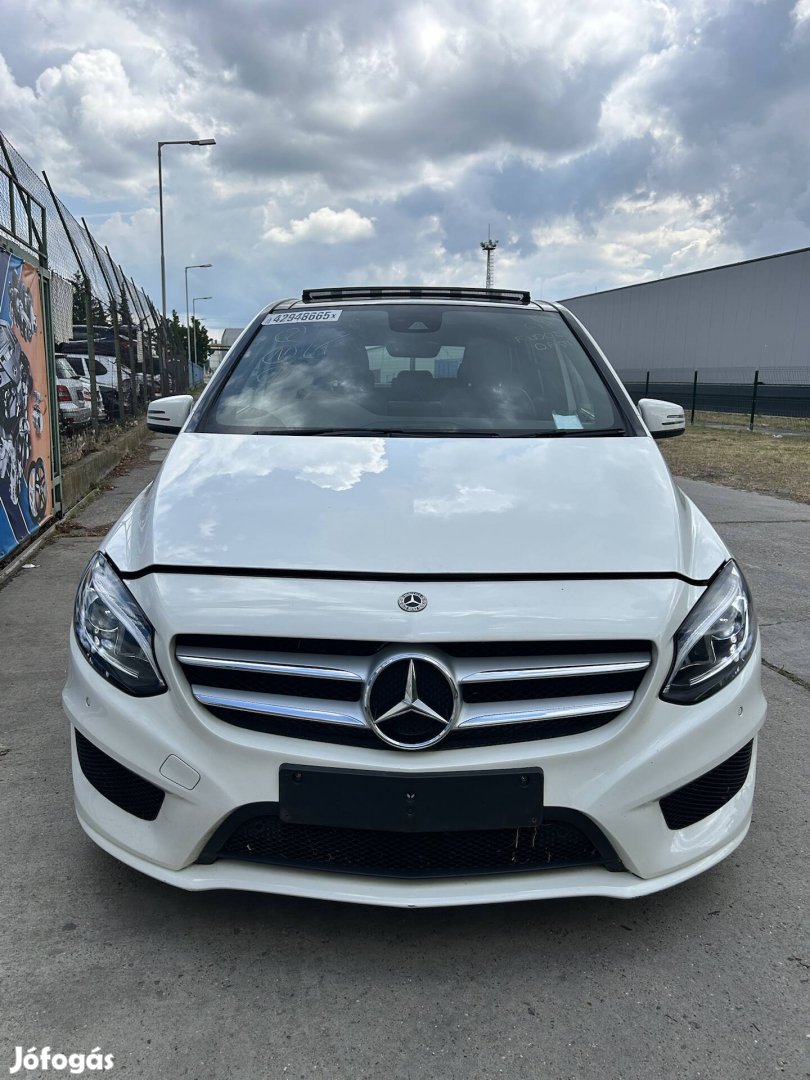 Mercedes Benz W246 B komplett csavaros eleje