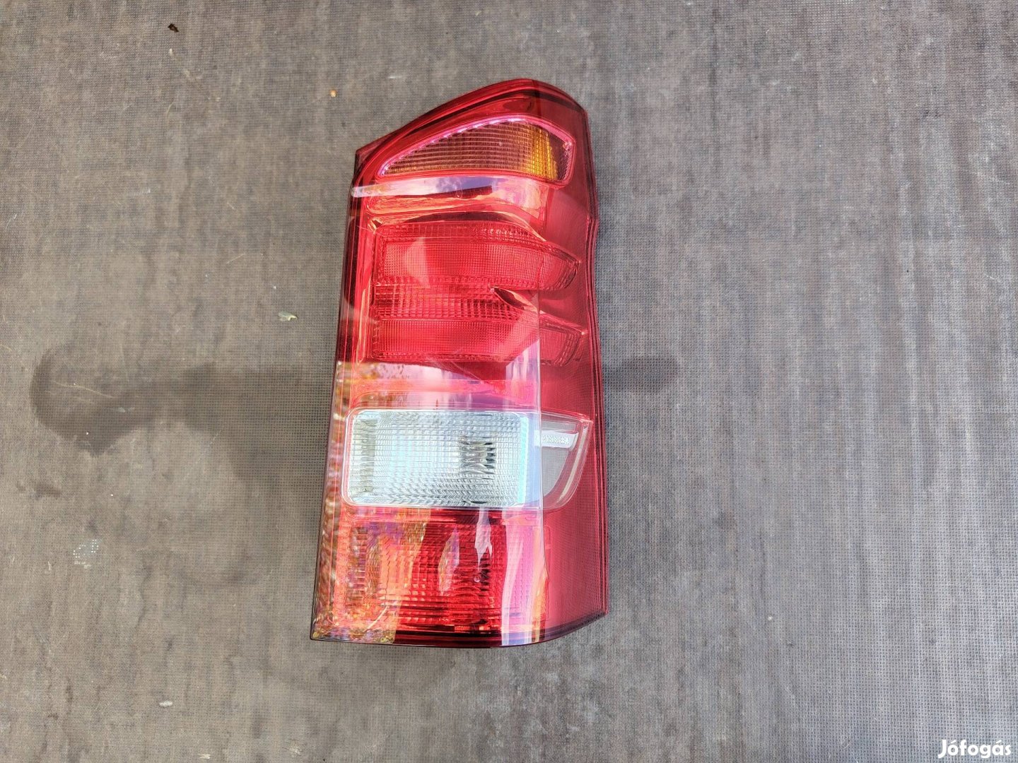 Mercedes Benz W447 Vito 2014- jobb hátsó lámpa Gyári Hella R191014