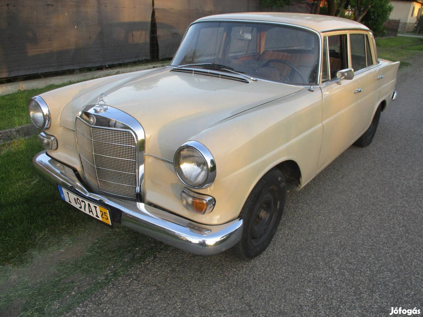 Mercedes-Benz W 110 200 D