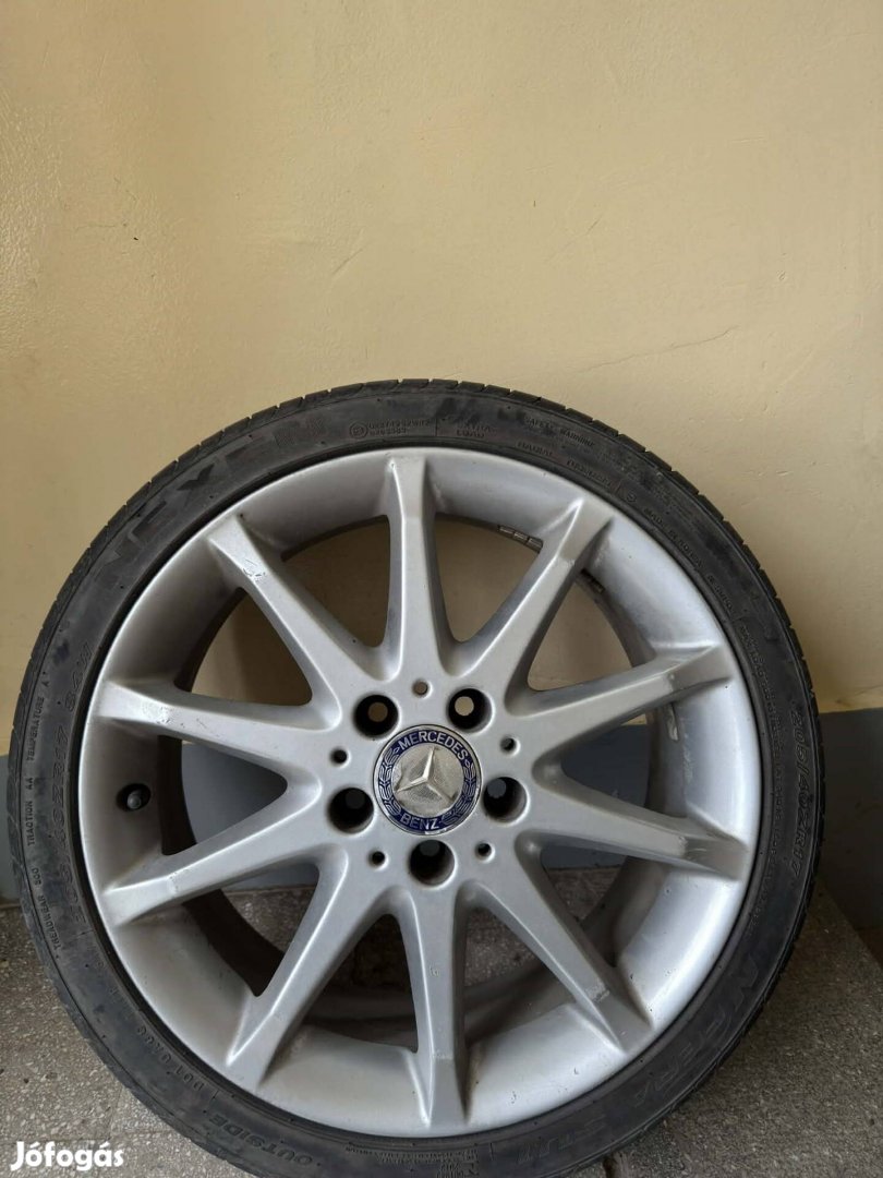 Mercedes Benz  17 alufelni nyári gumikkal