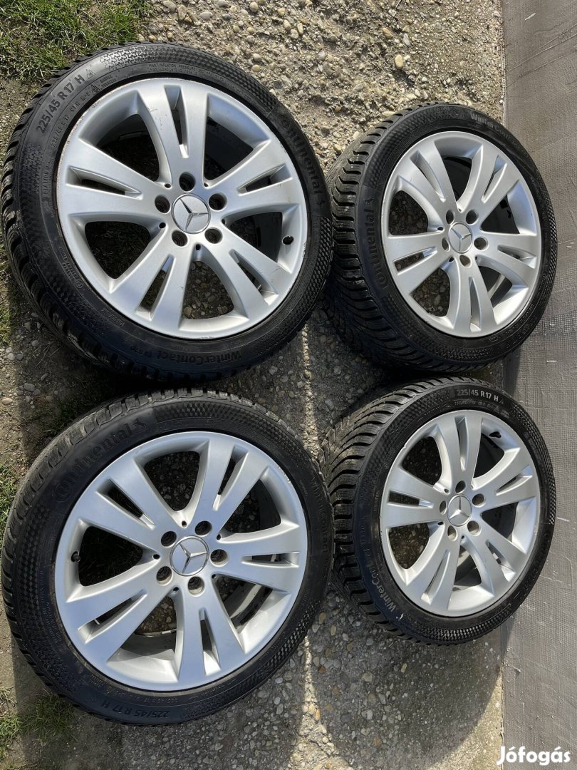 Mercedes Benz  225/45/17 Télifelni garnitúra 