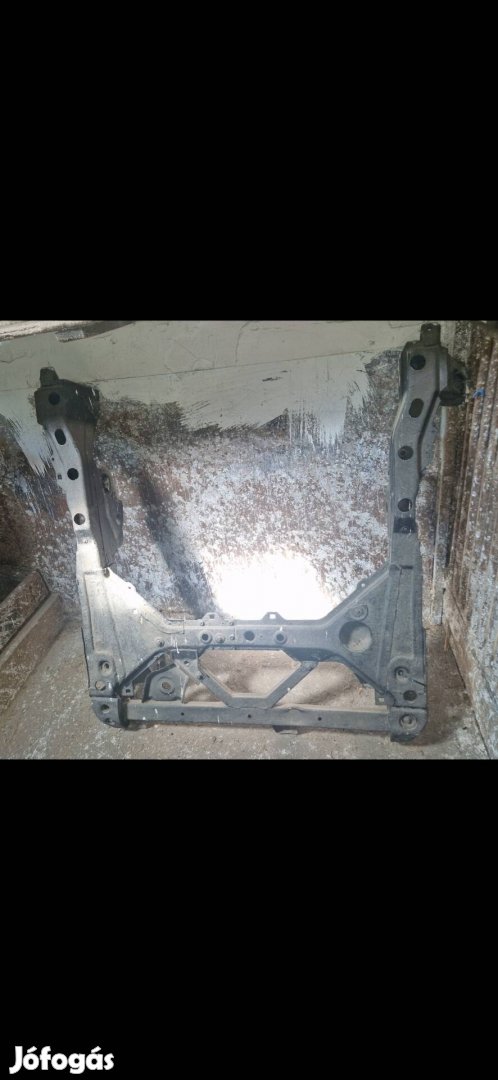 Mercedes-Benz bölcső