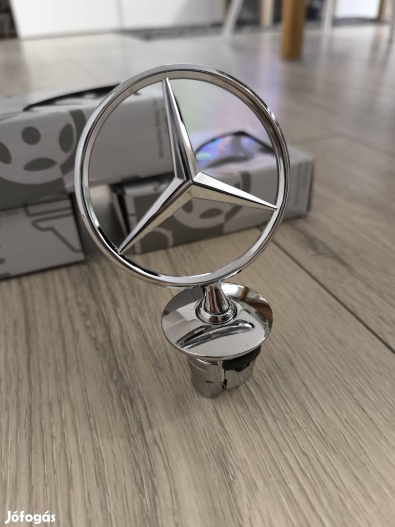 Mercedes Benz embléma motorháztetőbe új!