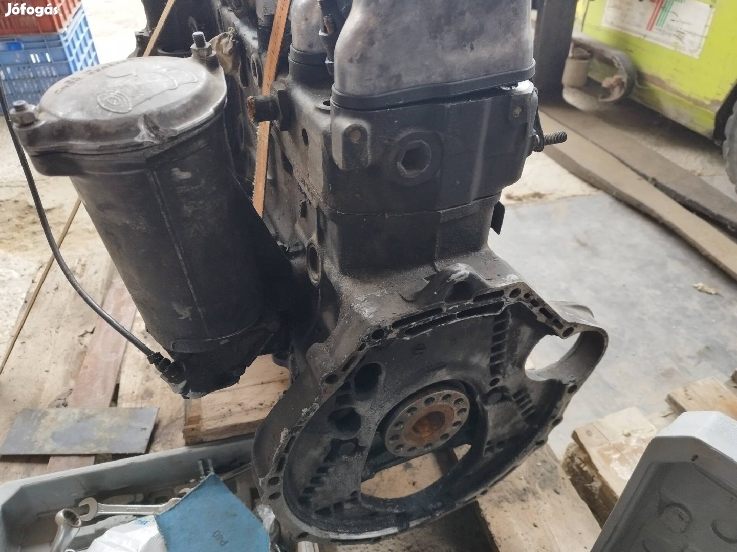 Mercedes Benz motor