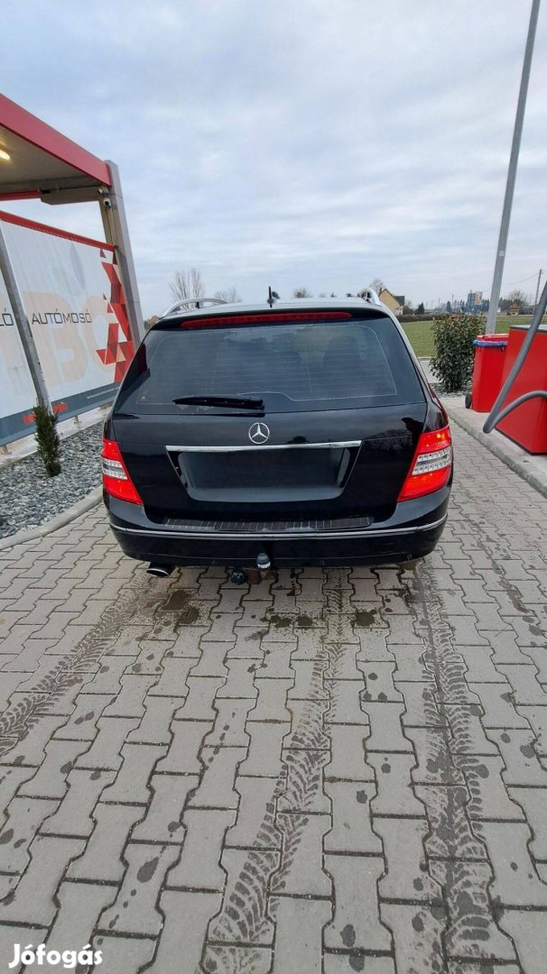 Mercedes C220