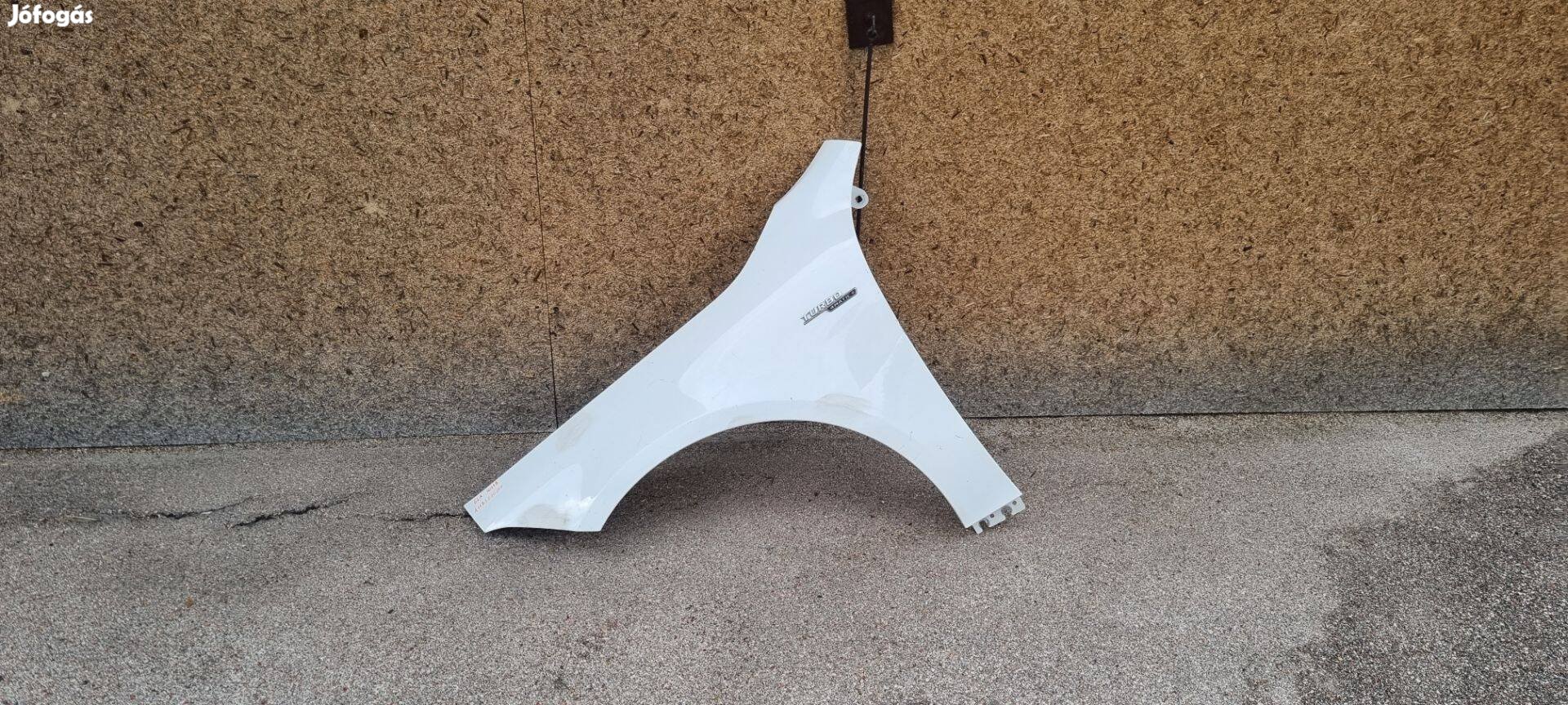 Mercedes CLA 118 W118 C118 AMG Bal első sárvédő A1188810500