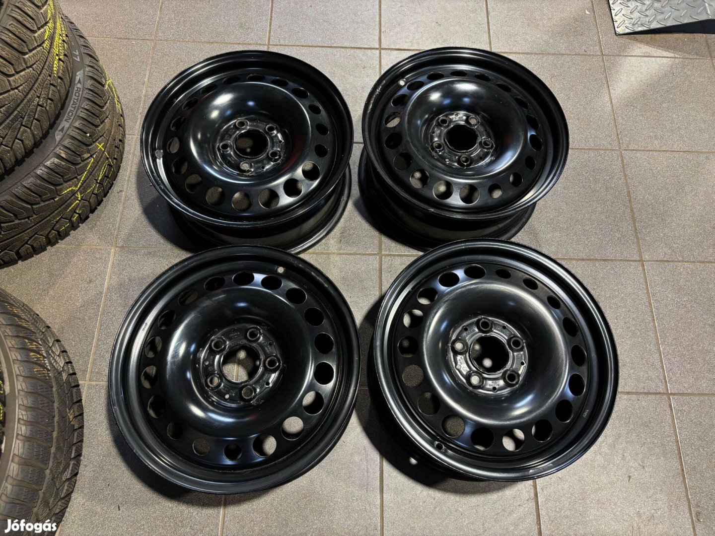 Mercedes CLA 16" 5x112 gyári lemezfelni eladó 16 coll