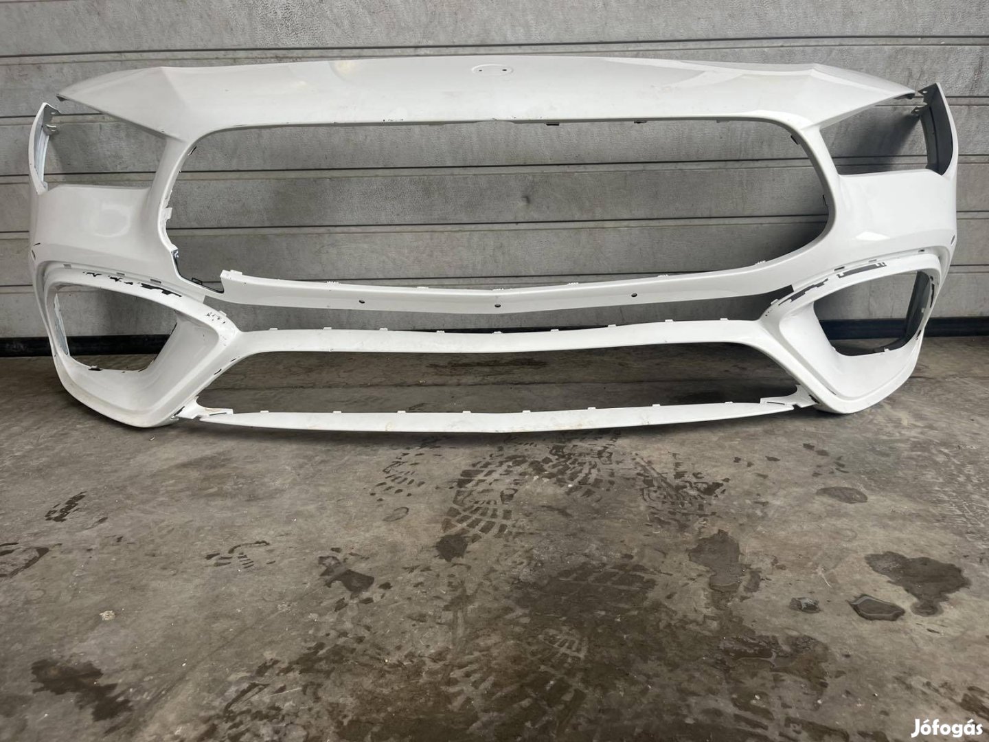 Mercedes CLA 45 AMG C118 W118 első lökhárító lökő 2019- A 118 885 76