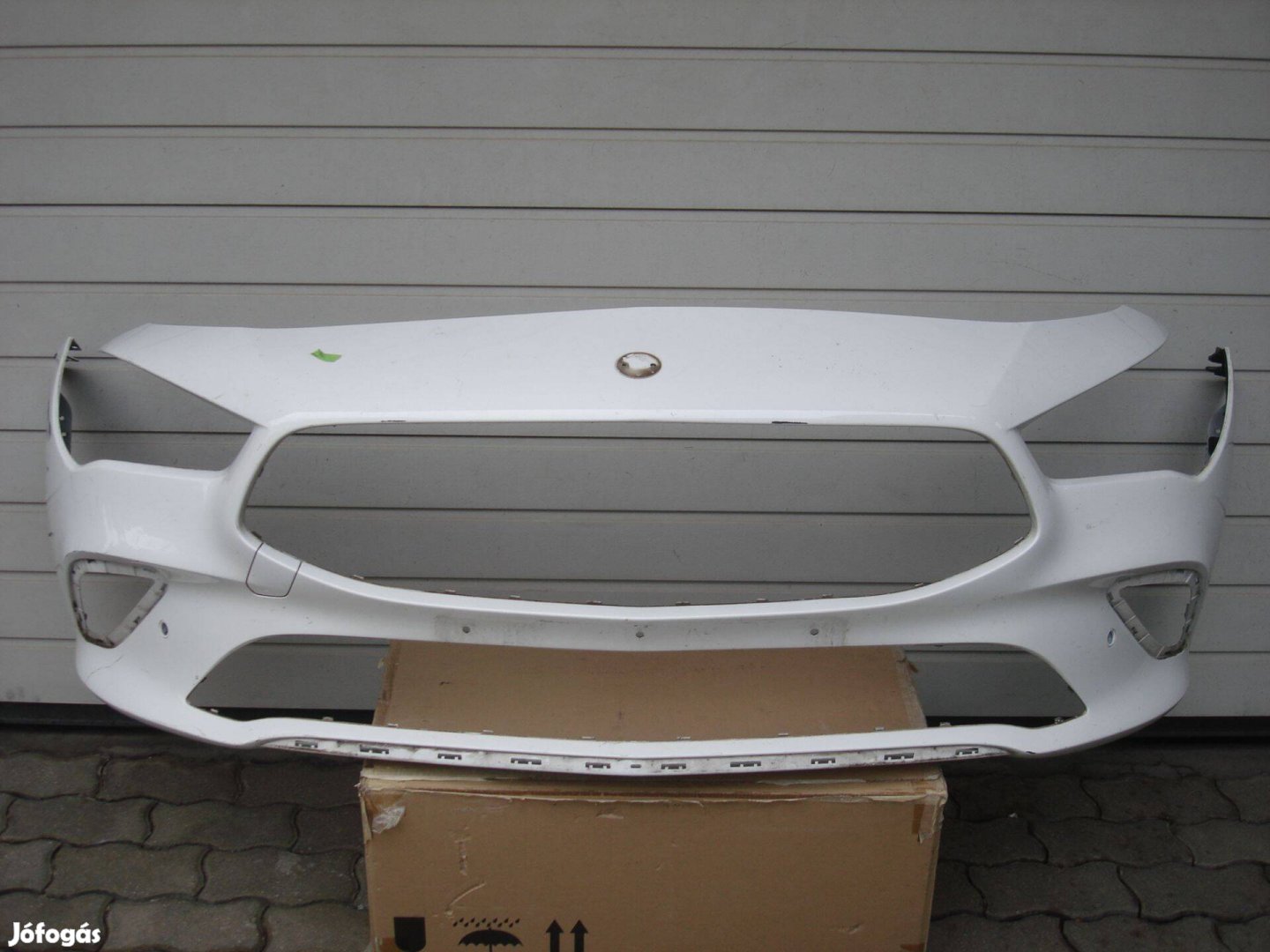 Mercedes CLA-Classe W118 radaros első lökhárító A1188855300 2019-től H