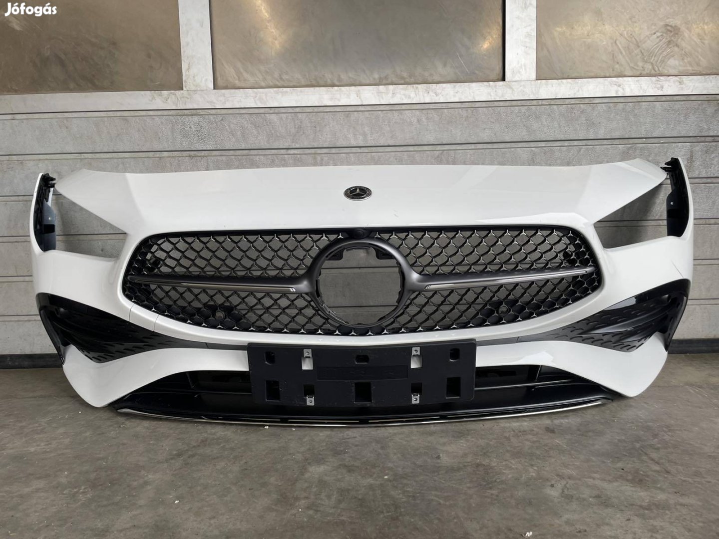 Mercedes CLA W118 C118 facelift AMG első lökhárító lökő 2023- A118