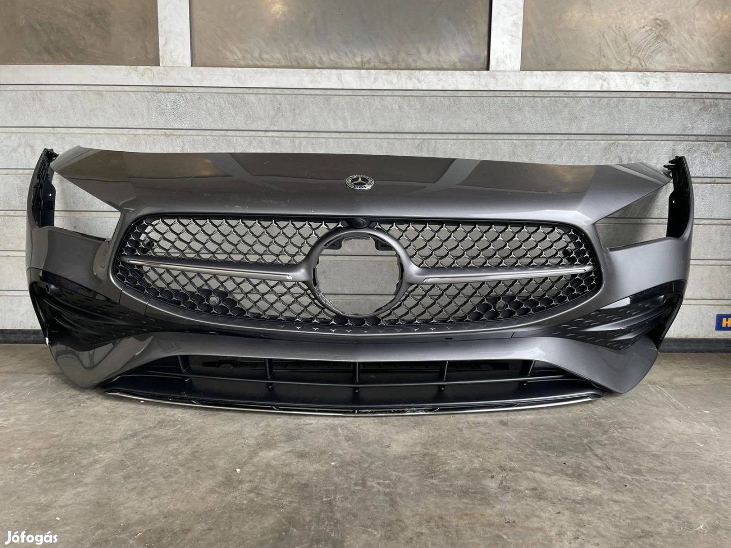 Mercedes CLA W118 C118 facelift AMG első lökhárító lökő 2023- A1