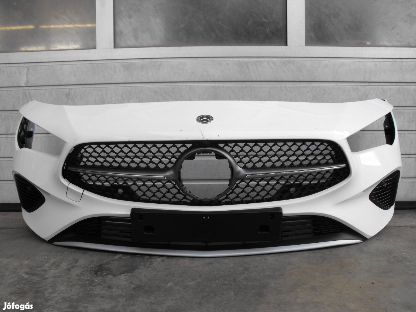 Mercedes CLA W118 C118 facelift első lökhárító lökő 2023- A1188802802