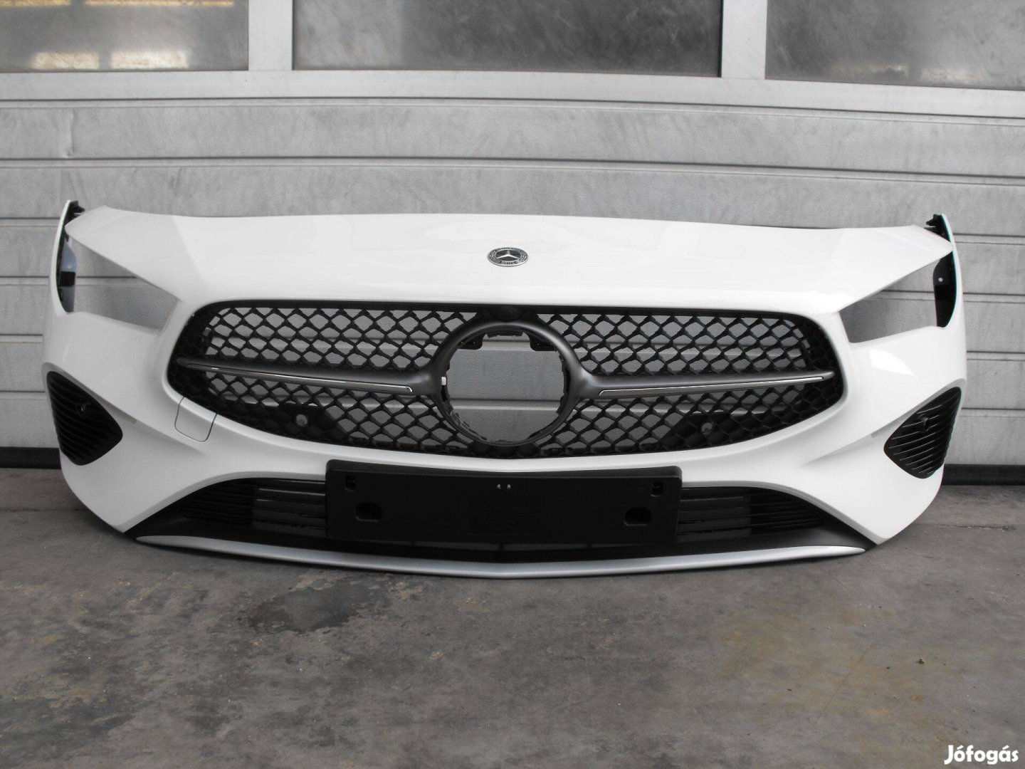 Mercedes CLA W118 C118 facelift első lökhárító lökő 2023- A1188802802