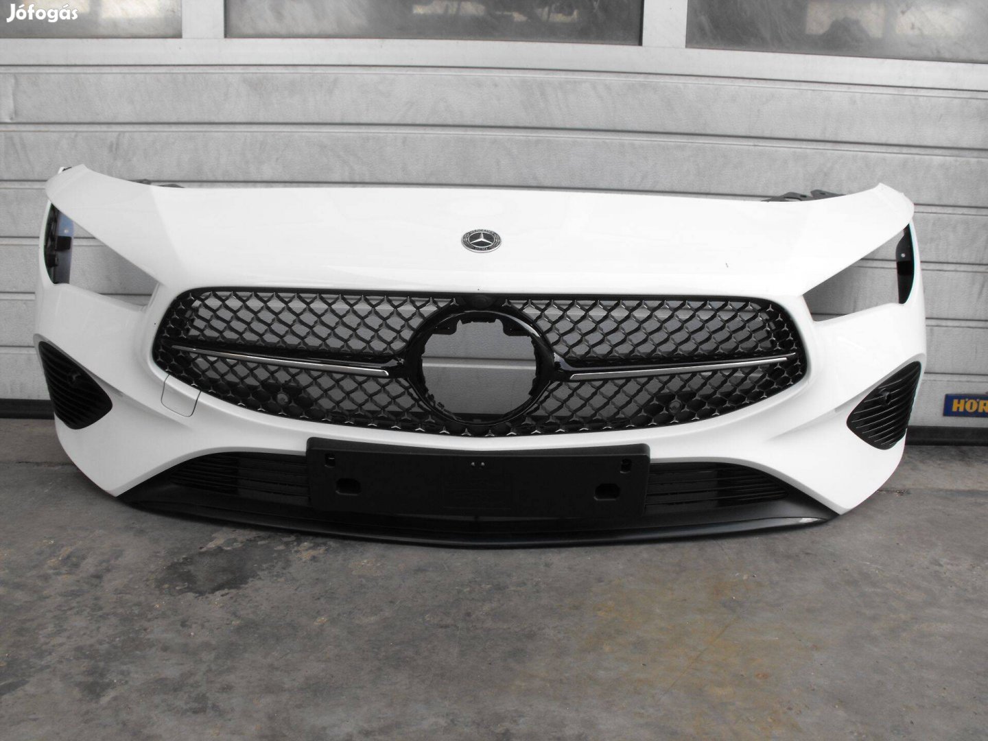 Mercedes CLA W118 C118 facelift első lökhárító lökő 2023- A118880280