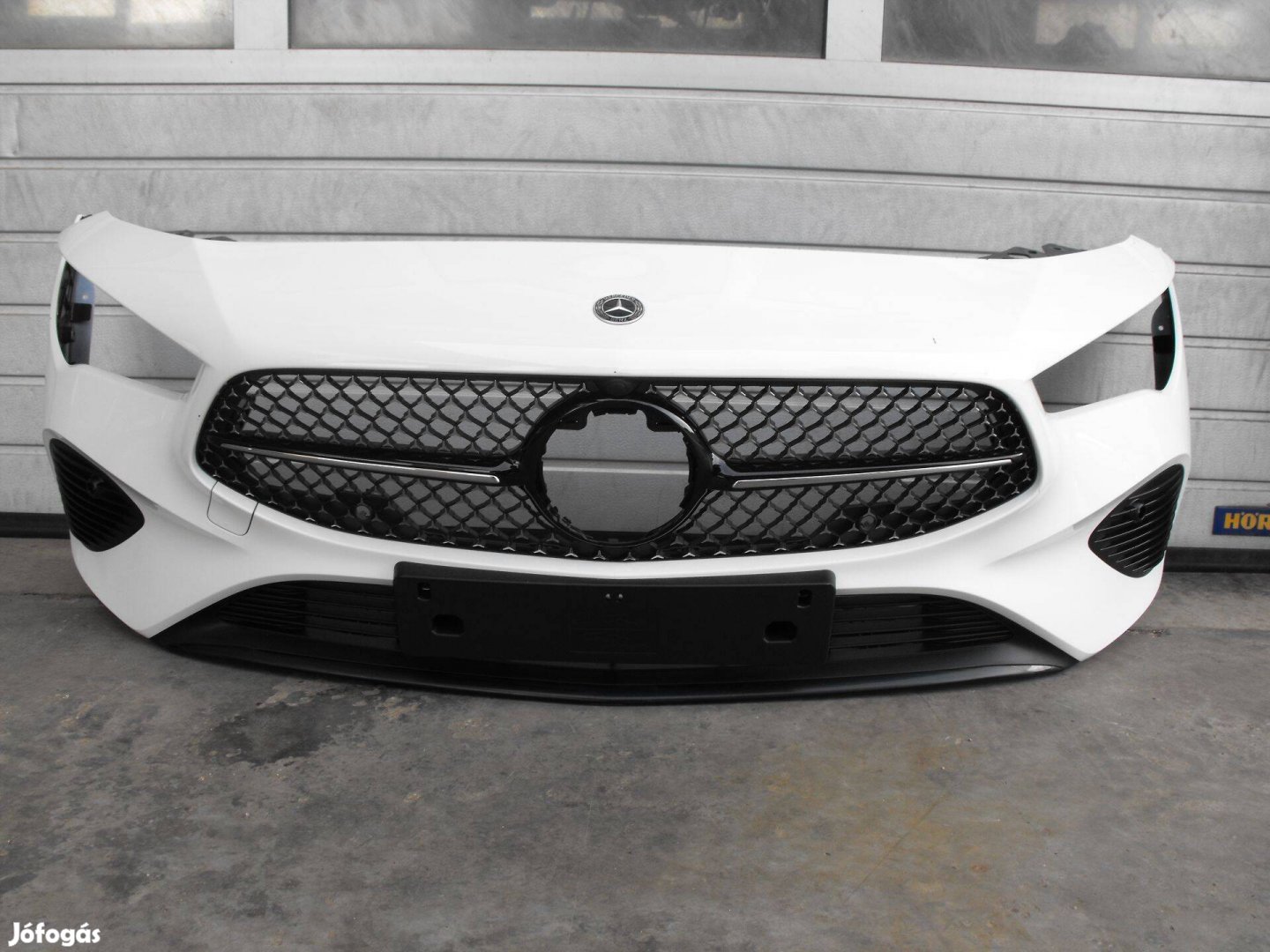 Mercedes CLA W118 C118 facelift első lökhárító lökő 2023- A118880280