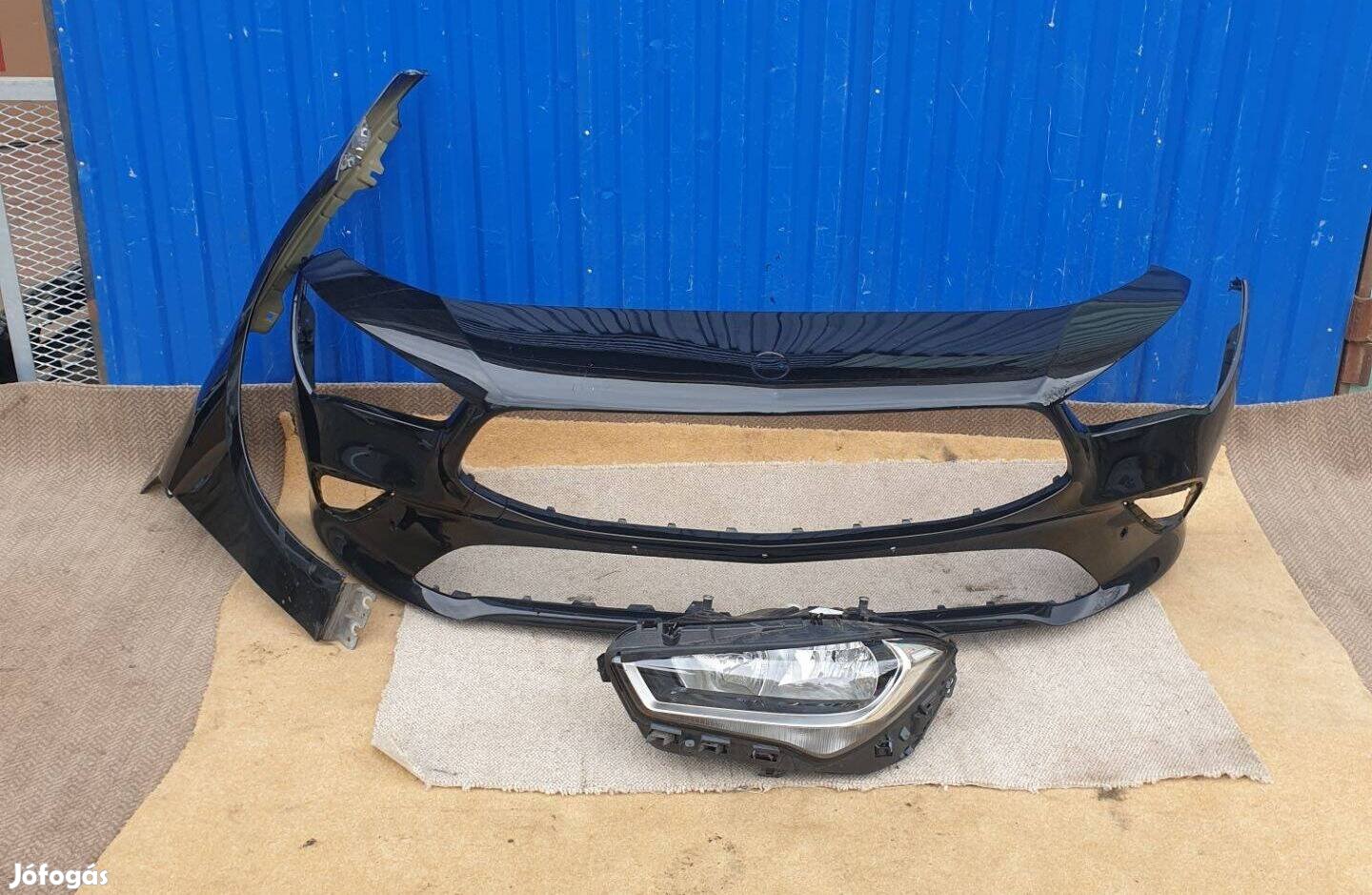 Mercedes CLA W118 gyári A1188810400 jobb sárvédő