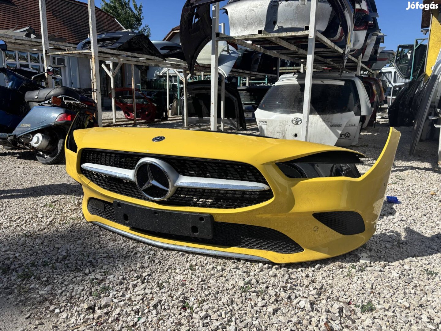 Mercedes CLA első lökhárító eladó