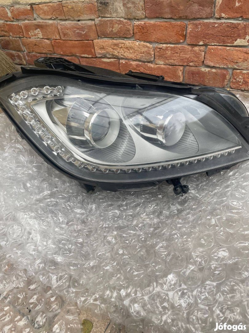 Mercedes CLS350 W218 jobb első fényszóró